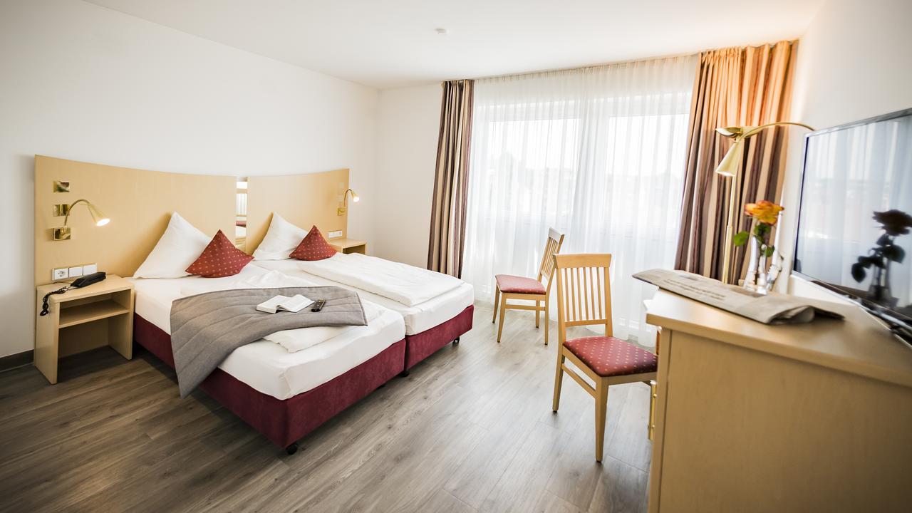 City-Hotel Garni Neu-Ulm Εξωτερικό φωτογραφία